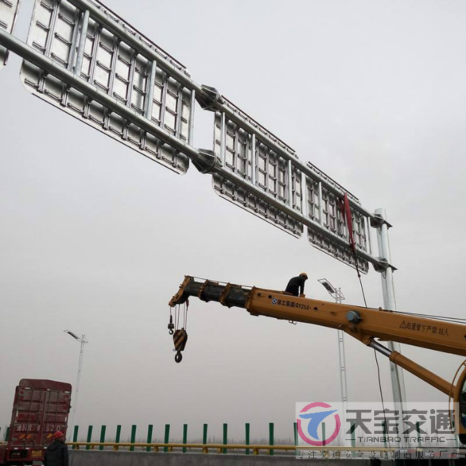 大庆高速公路标志杆厂家 指引着人们安全行驶